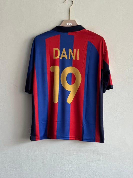 Vintage 01/02 Barcelona home shirt. Regular fit, Unisex
